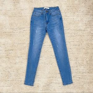 Junior’s skinny jeans! Brand New!